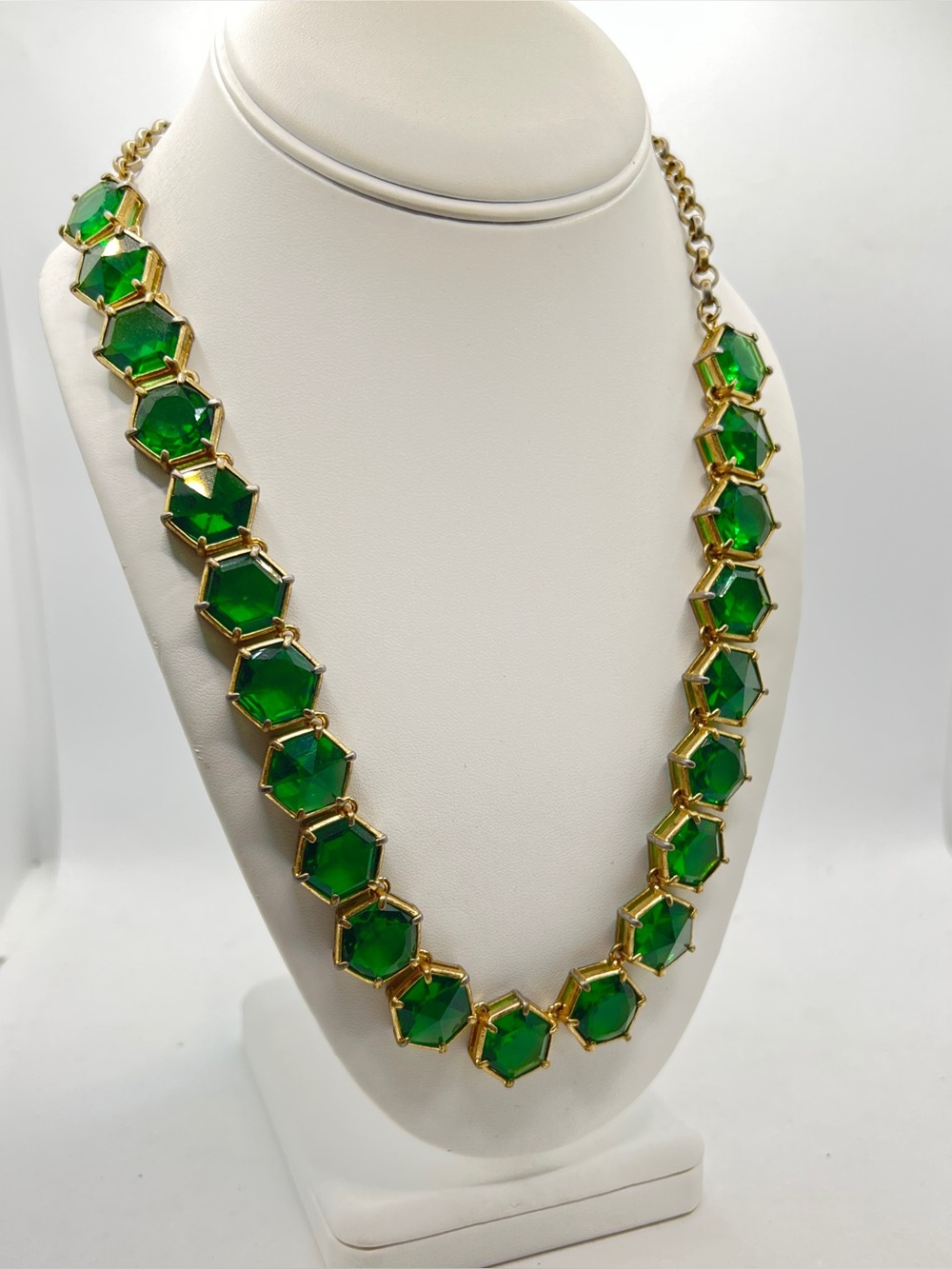 Vtg Talbots Gold-Tone Necklace Emerald Green Hexagonal Stones
